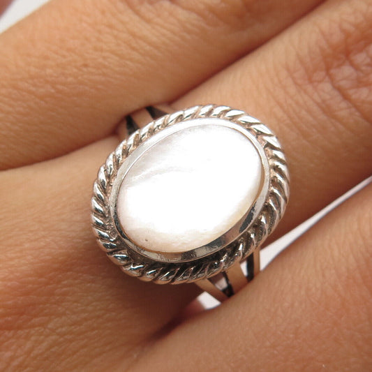 925 Sterling Silver Vintage Real Mother-of-Pearl Ring Size 8.75