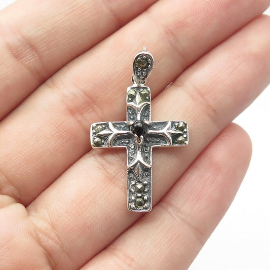 925 Sterling Silver Vintage Real Black Spinel Gem Religious Cross Pendant