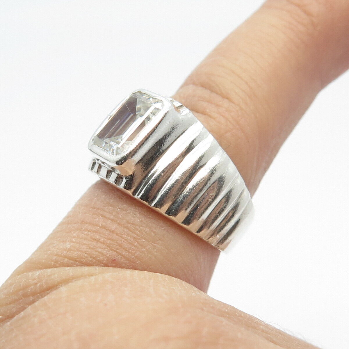 925 Sterling Silver Vintage C Z Ribbed Wide Ring Size 5