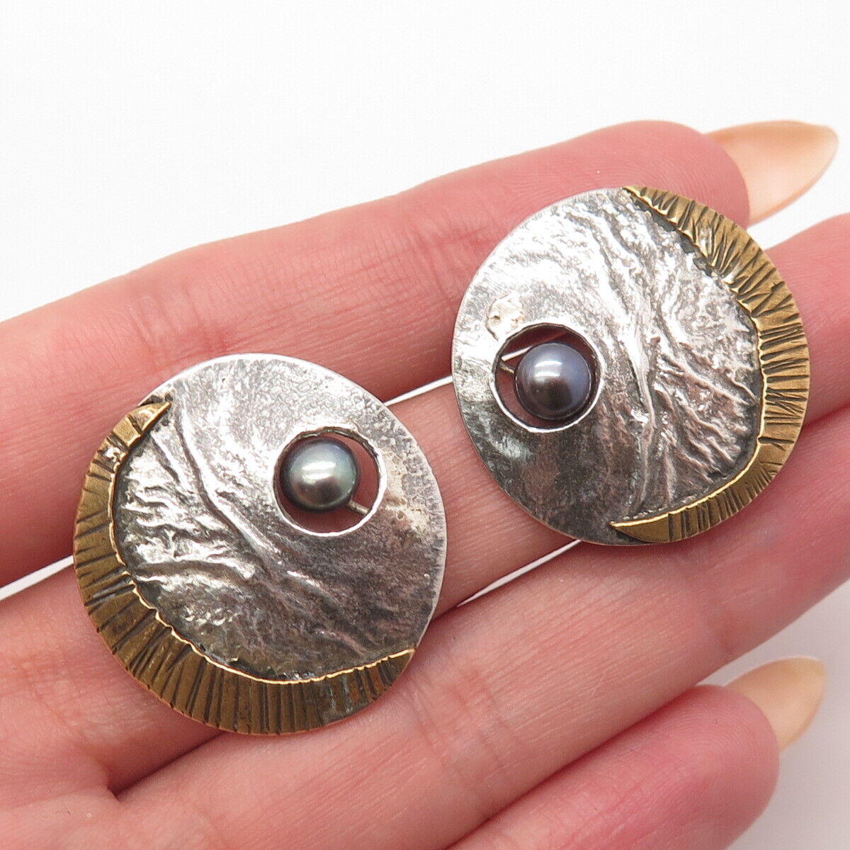 925 Sterling Silver 2-Tone Vintage Real Gray Pearl Round Textured Earrings