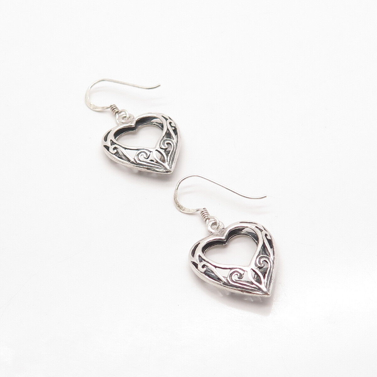 925 Sterling Silver Vintage Ornate Heart Drop Earrings