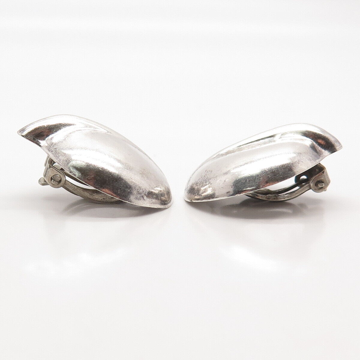 925 Sterling Silver Vintage Mexico Ribbed Clip On Earrings