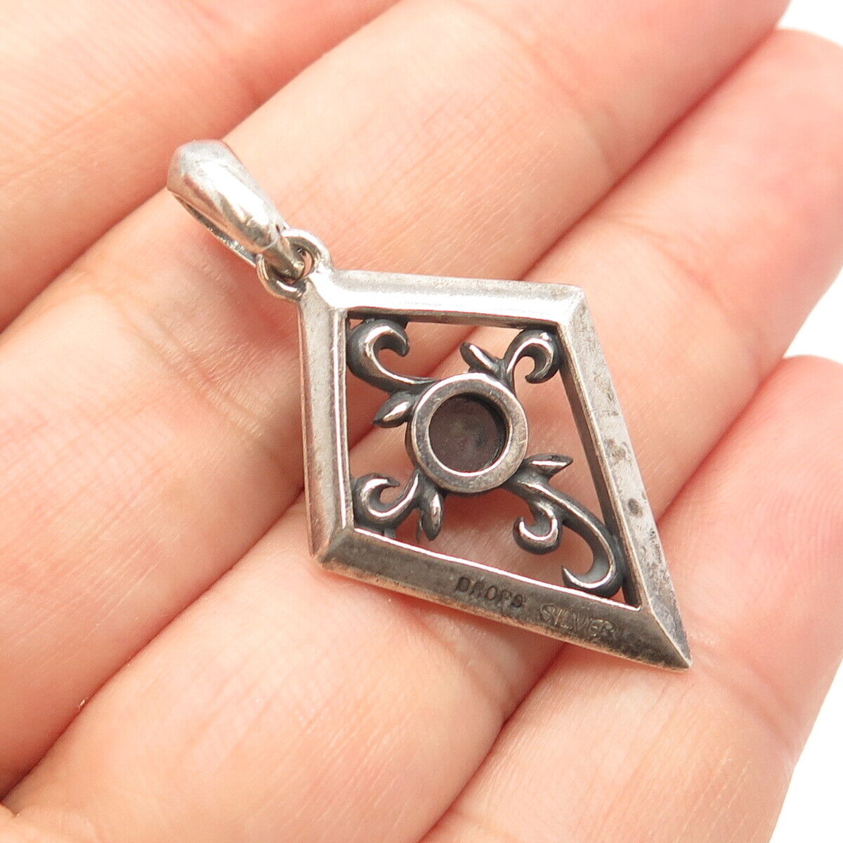 925 Sterling Silver Vintage Drops Ornate Rhombus Pendant