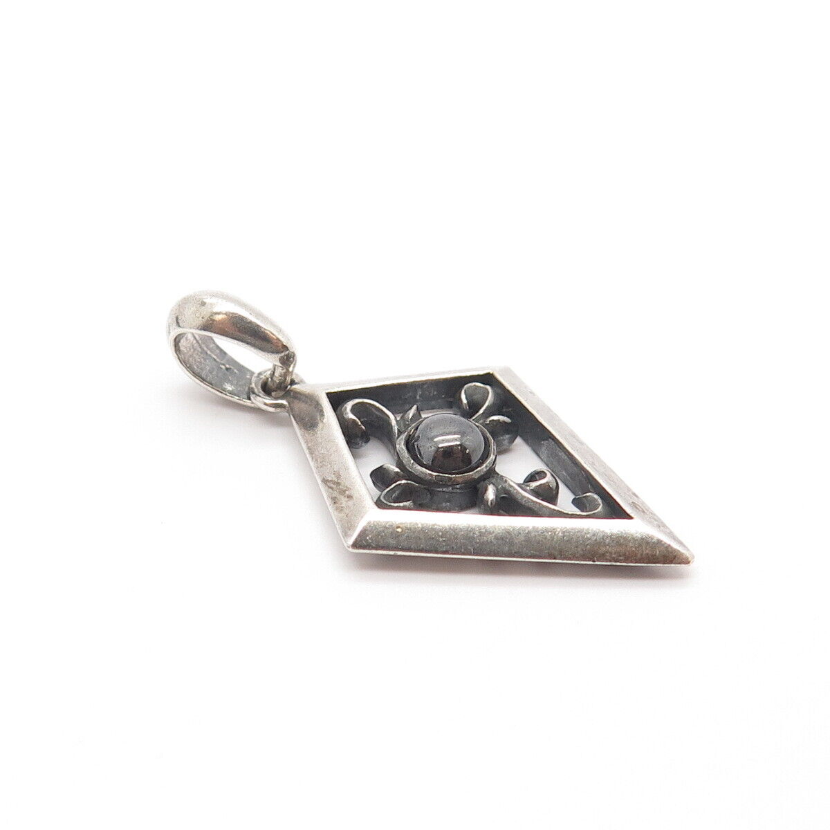 925 Sterling Silver Vintage Drops Ornate Rhombus Pendant