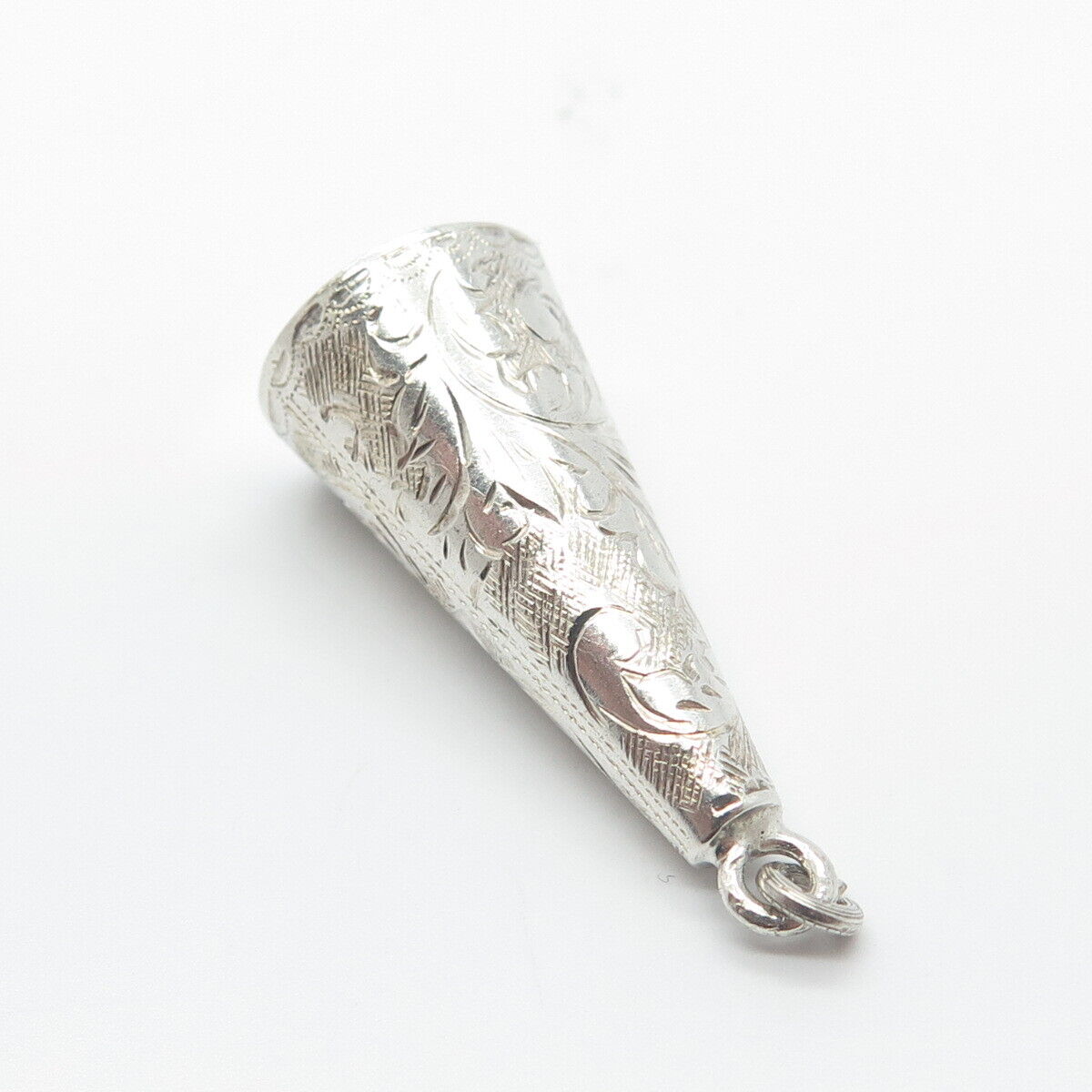 925 Sterling Silver Vintage Siam Etched Floral Cone Pendant