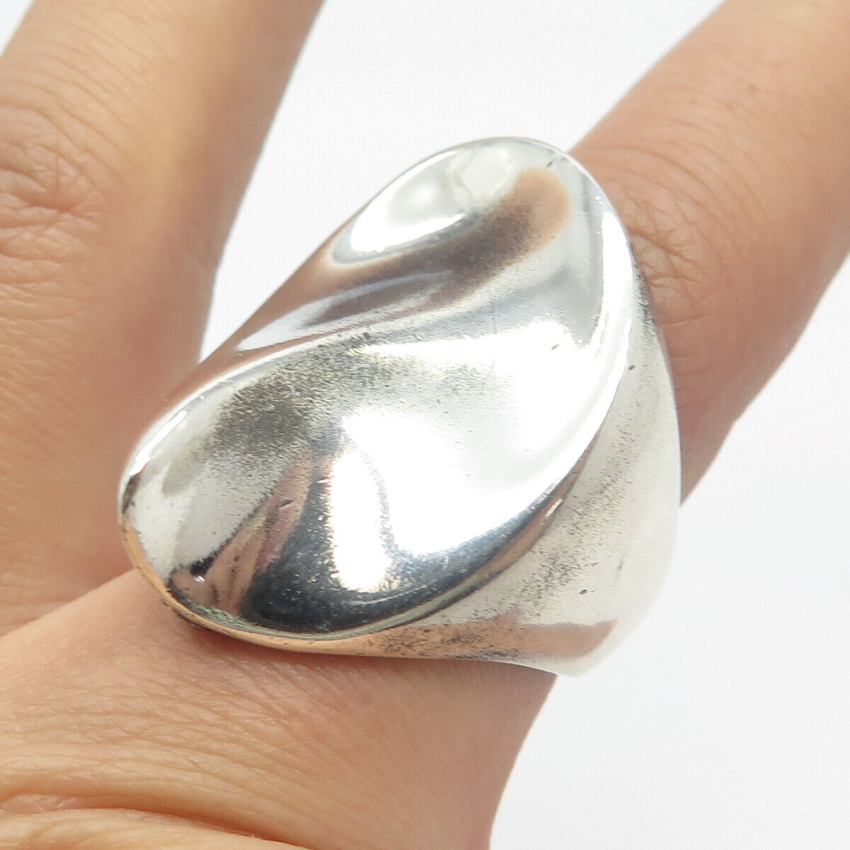 925 Sterling Silver Vintage Concave Modernist Ring Size 7.5