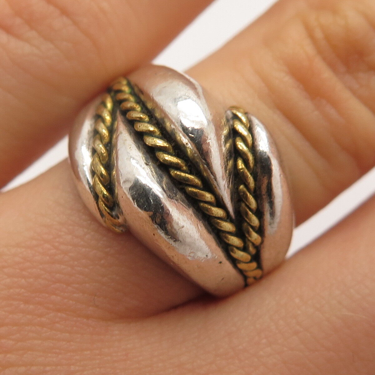 925 Sterling Silver 2-Tone Vintage Mexico Twisted Accent Ring Size 7.25