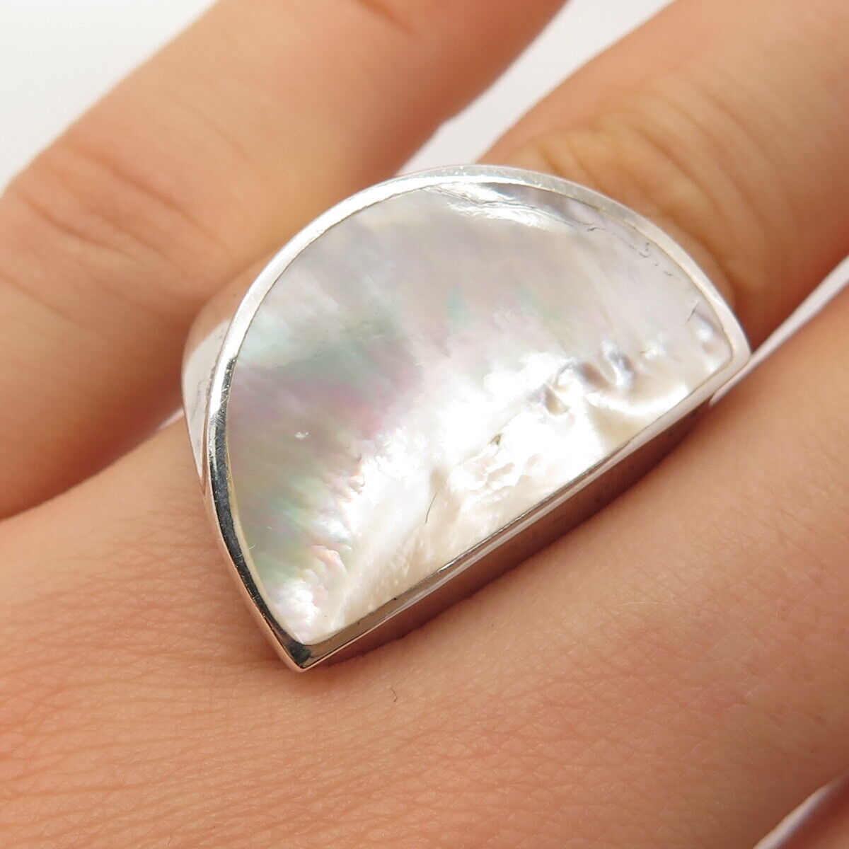 925 Sterling Silver Vintage Real Mother-of-Pearl Ring Size 8.5