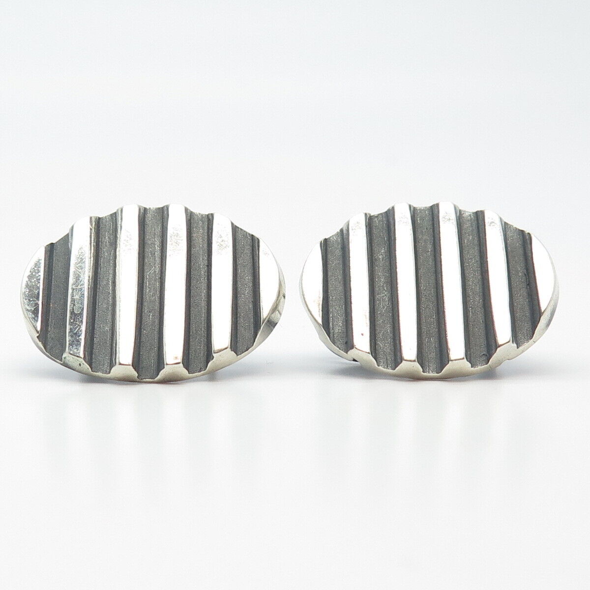 935 Silver Vintage Striped Oval Omega Back Earrings