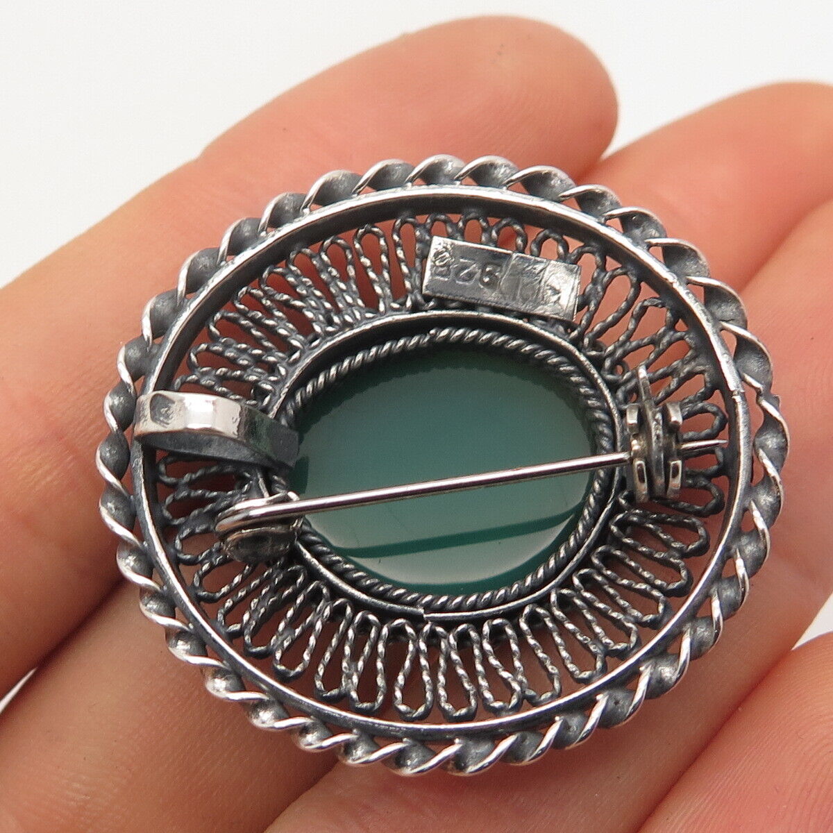 925 Sterling Silver Vintage Real Green Chalcedony Gem Ornate Pin Brooch/Pendant