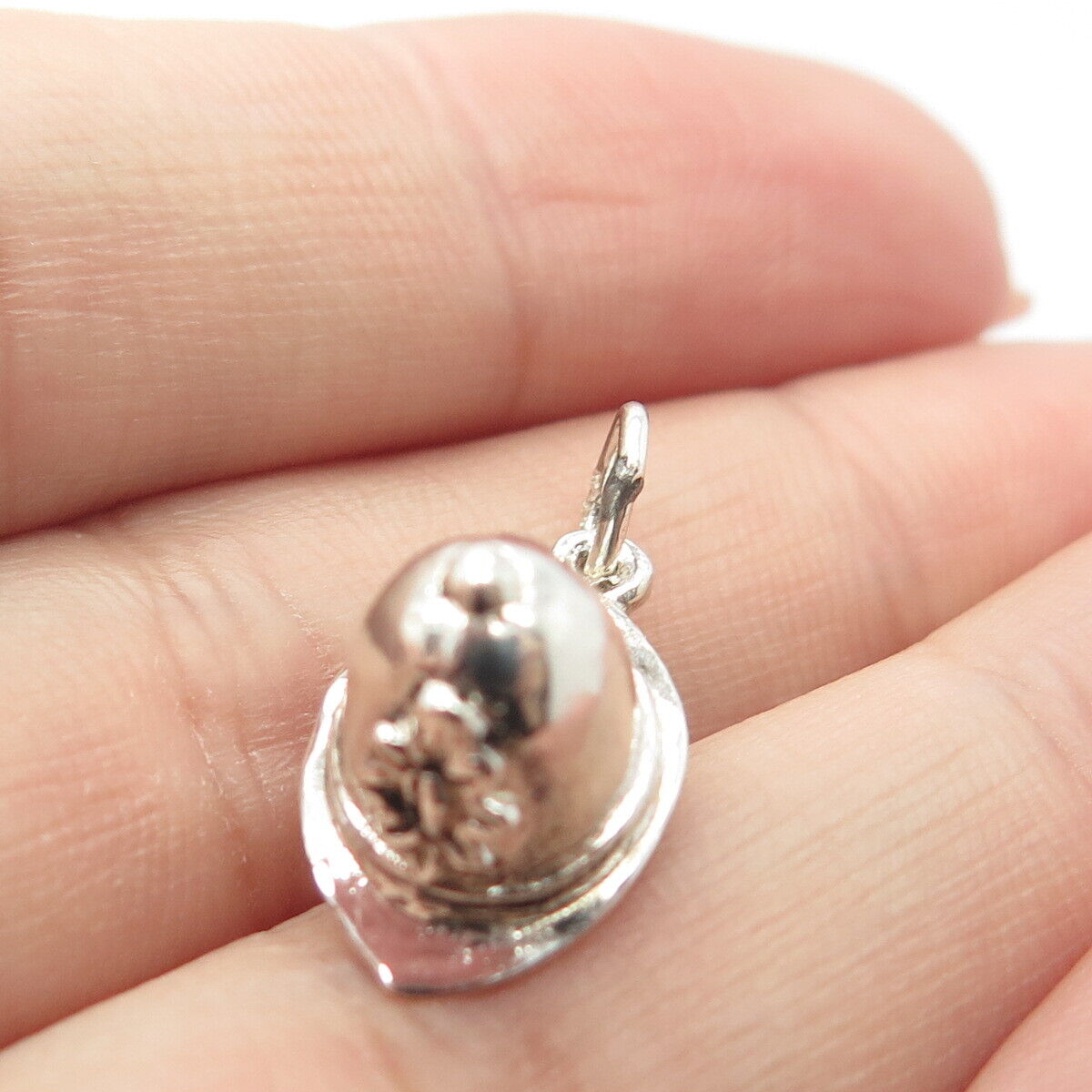 925 Sterling Silver Vintage Hat w/ Flower 3D Charm Pendant