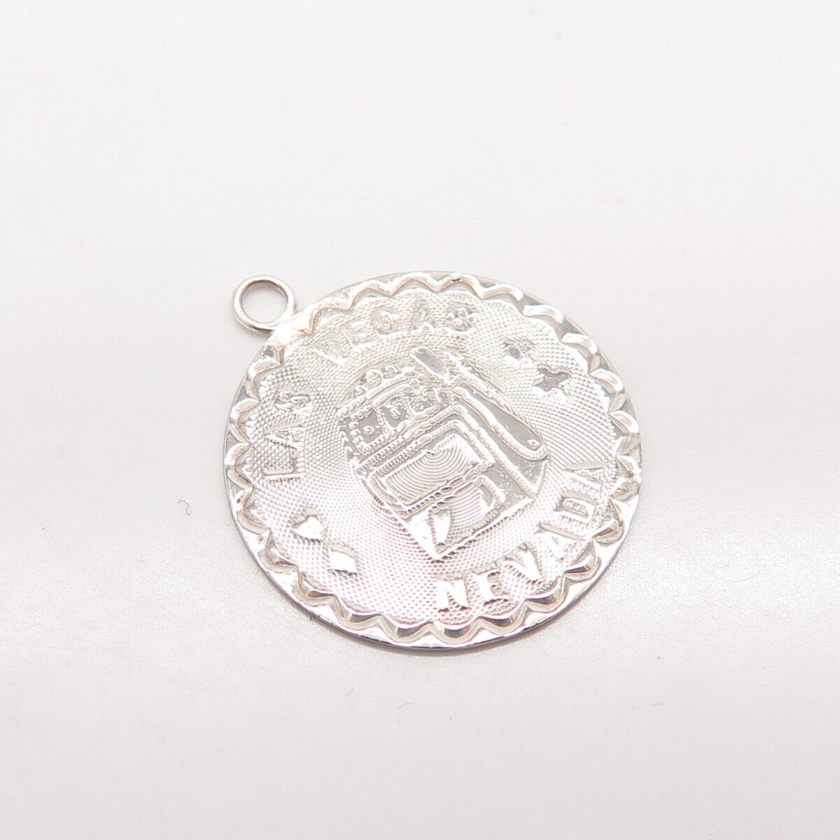 925 Sterling Silver Vintage "Nevada" Round Pendant