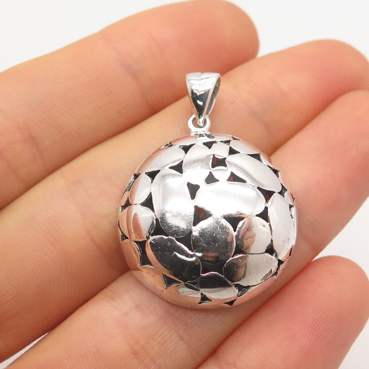 925 Sterling Silver Vintage Pebble Pendant