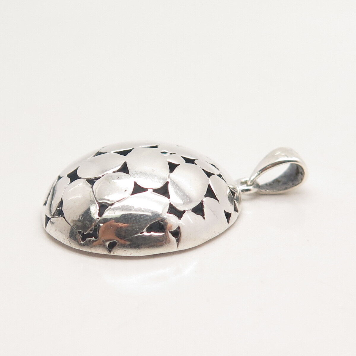 925 Sterling Silver Vintage Pebble Pendant