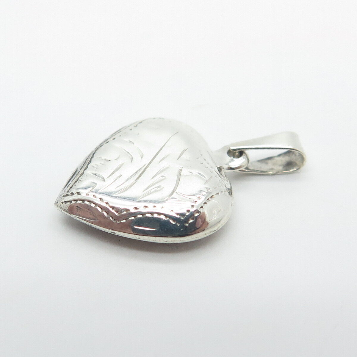 925 Sterling Silver Vintage Etched Puffy Heart Pendant