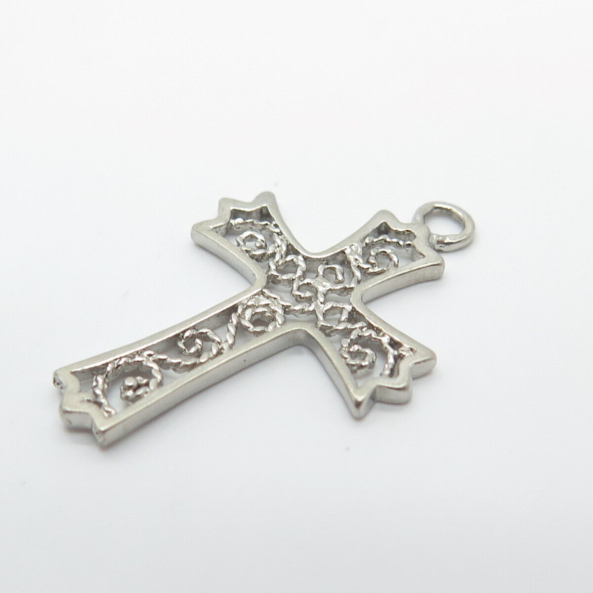 925 Sterling Silver Vintage Ornate Cross Pendant