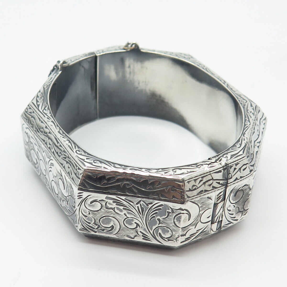 925 Sterling Silver Antique SIAM Etched Hinged Bangle Bracelet 7"