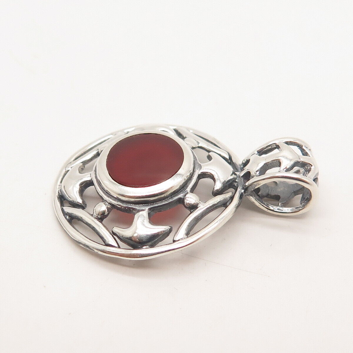 925 Sterling Silver Vintage Real Carnelian Gem Round Pendant