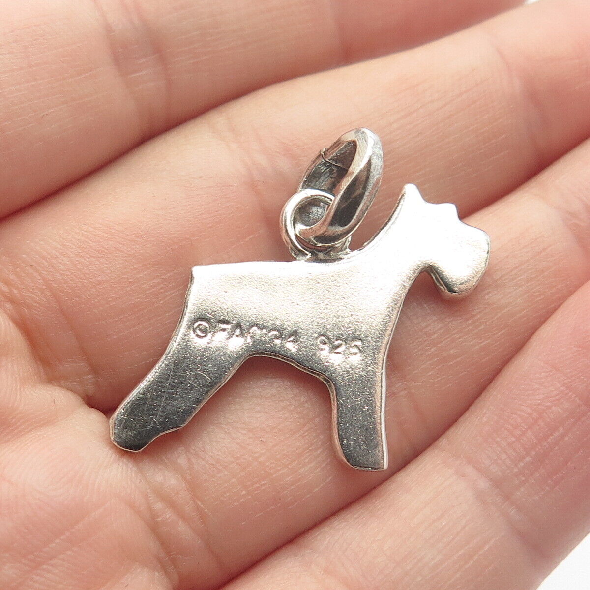 925 Sterling Silver Vintage Ribbed Dog Pendant