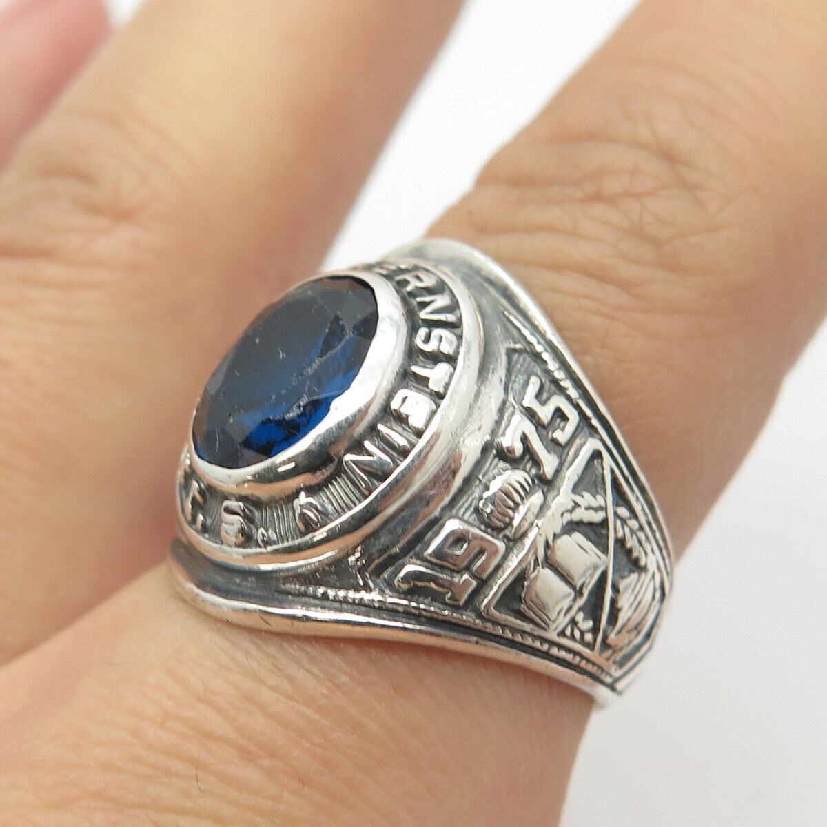 925 Sterling Silver Vintage Reed & Co 1975 Lab Sapphire School Ring Size 8.25