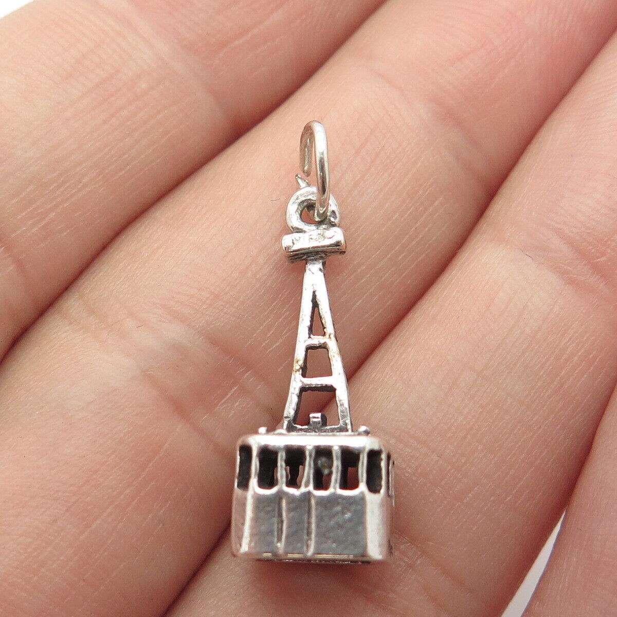 925 Sterling Silver Vintage Cable Car Charm Pendant