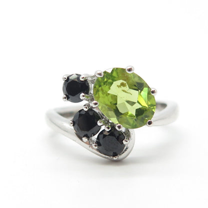 925 Sterling Silver Real Peridot & Black Spinel Gemstone Ring Size 8