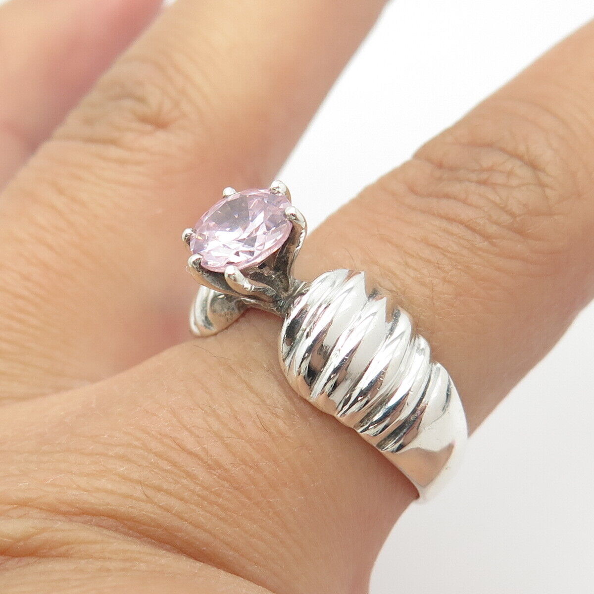 925 Sterling Silver Vintage Pink C Z Ribbed Ring Size 9.25