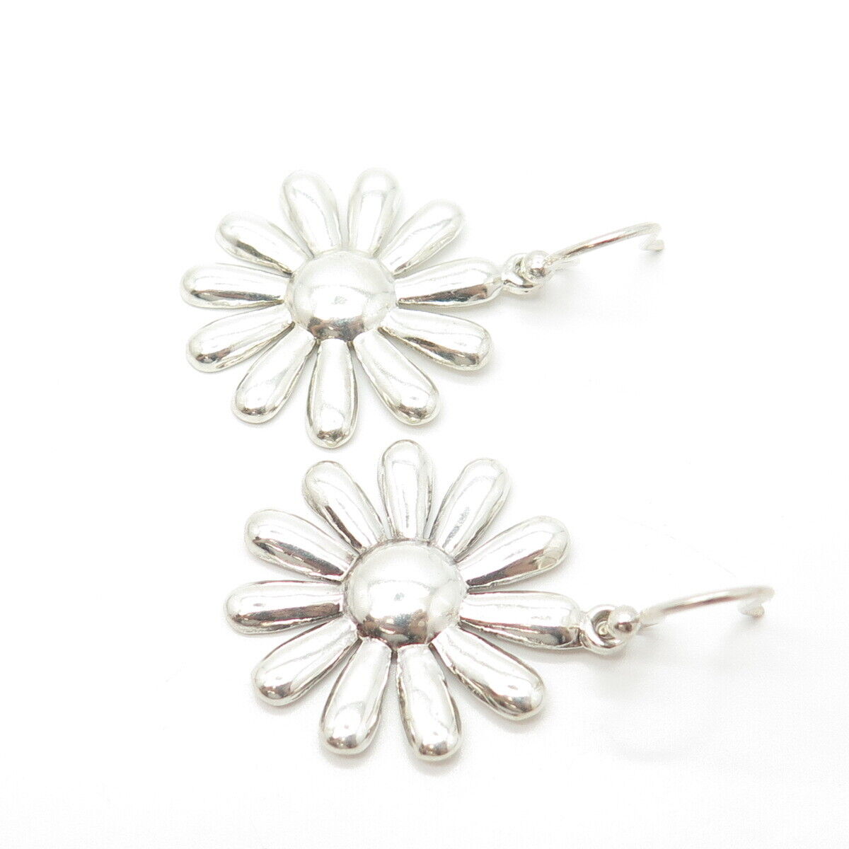 950 Silver Vintage Chamomile Floral Dangling Earrings