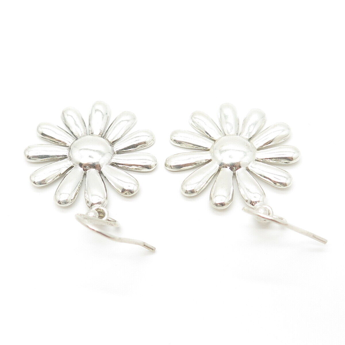 950 Silver Vintage Chamomile Floral Dangling Earrings