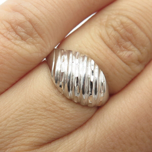 925 Sterling Silver Vintage Ribbed Ring Size 6