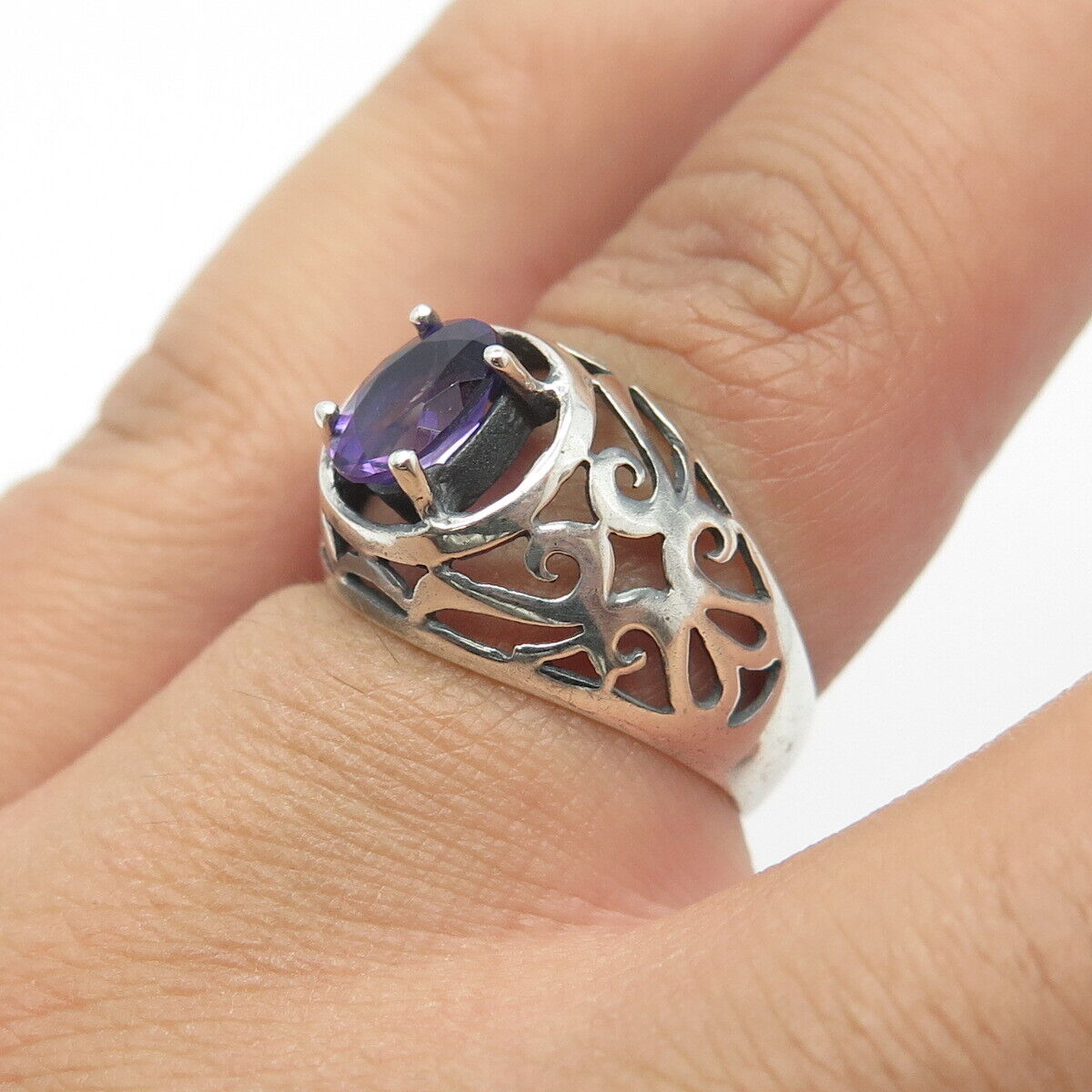 925 Sterling Silver Vintage Real Amethyst Gem Scroll Ring Size 6