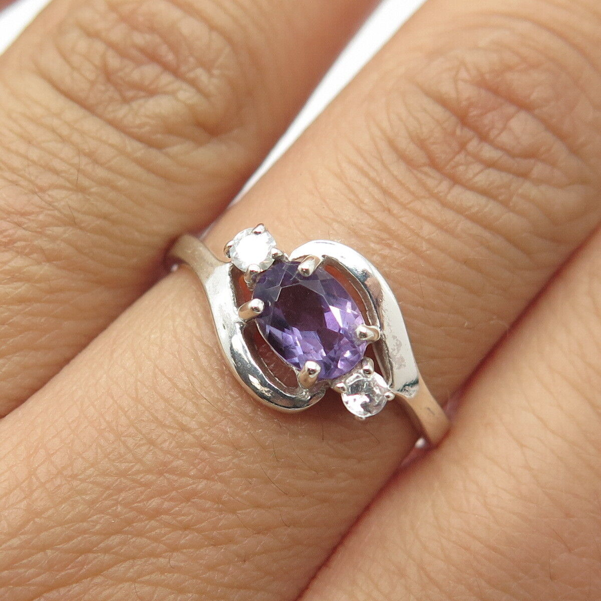 925 Sterling Silver Vintage Real Amethyst Gem & C Z Bypass Ring Size 8.25