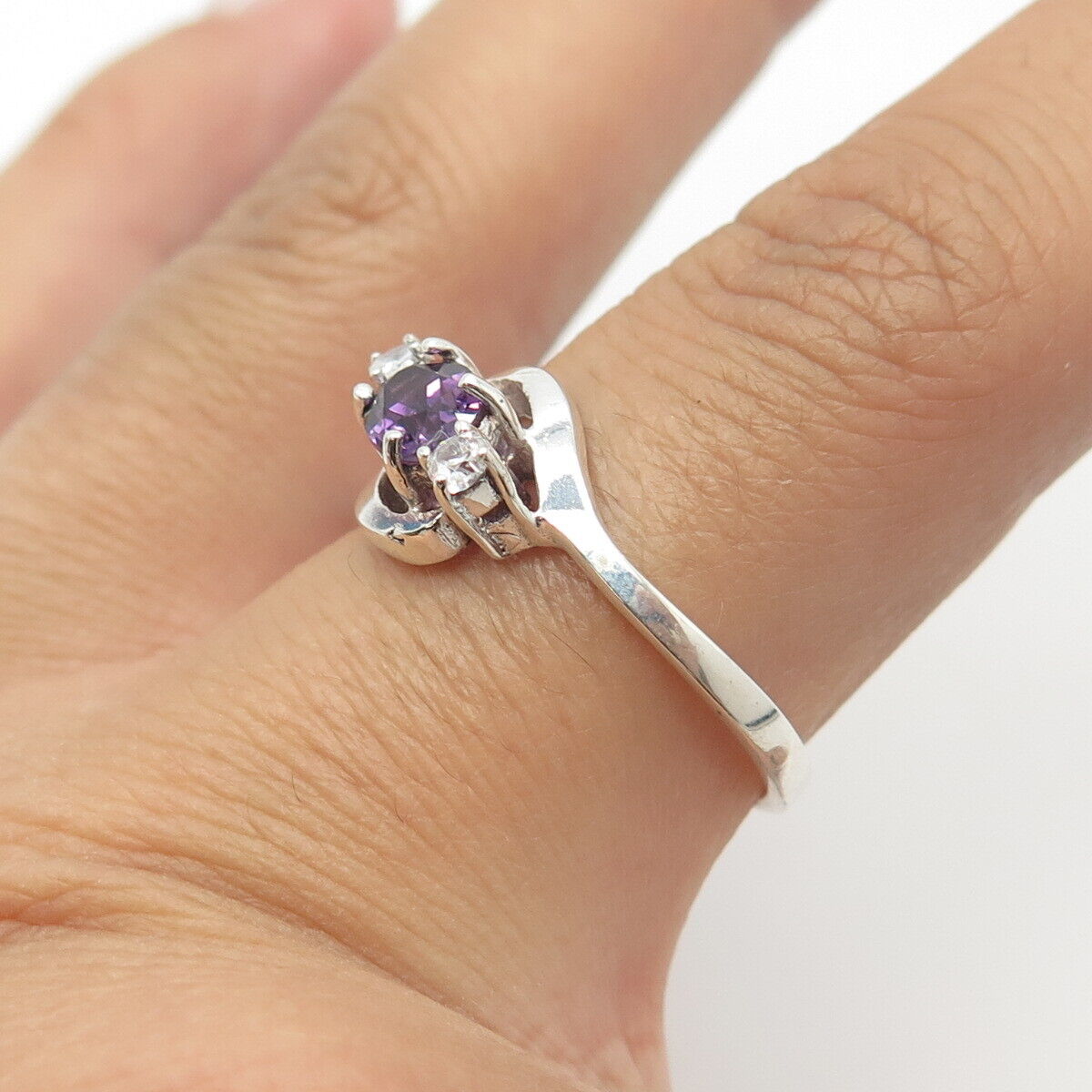 925 Sterling Silver Vintage Real Amethyst Gem & C Z Bypass Ring Size 8.75