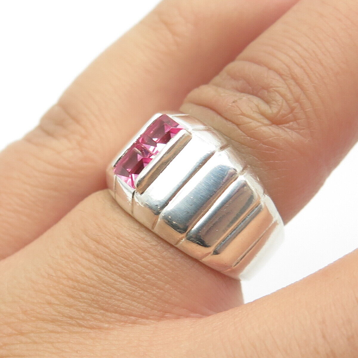 925 Sterling Silver Vintage Pink C Z Ribbed Ring Size 6.25