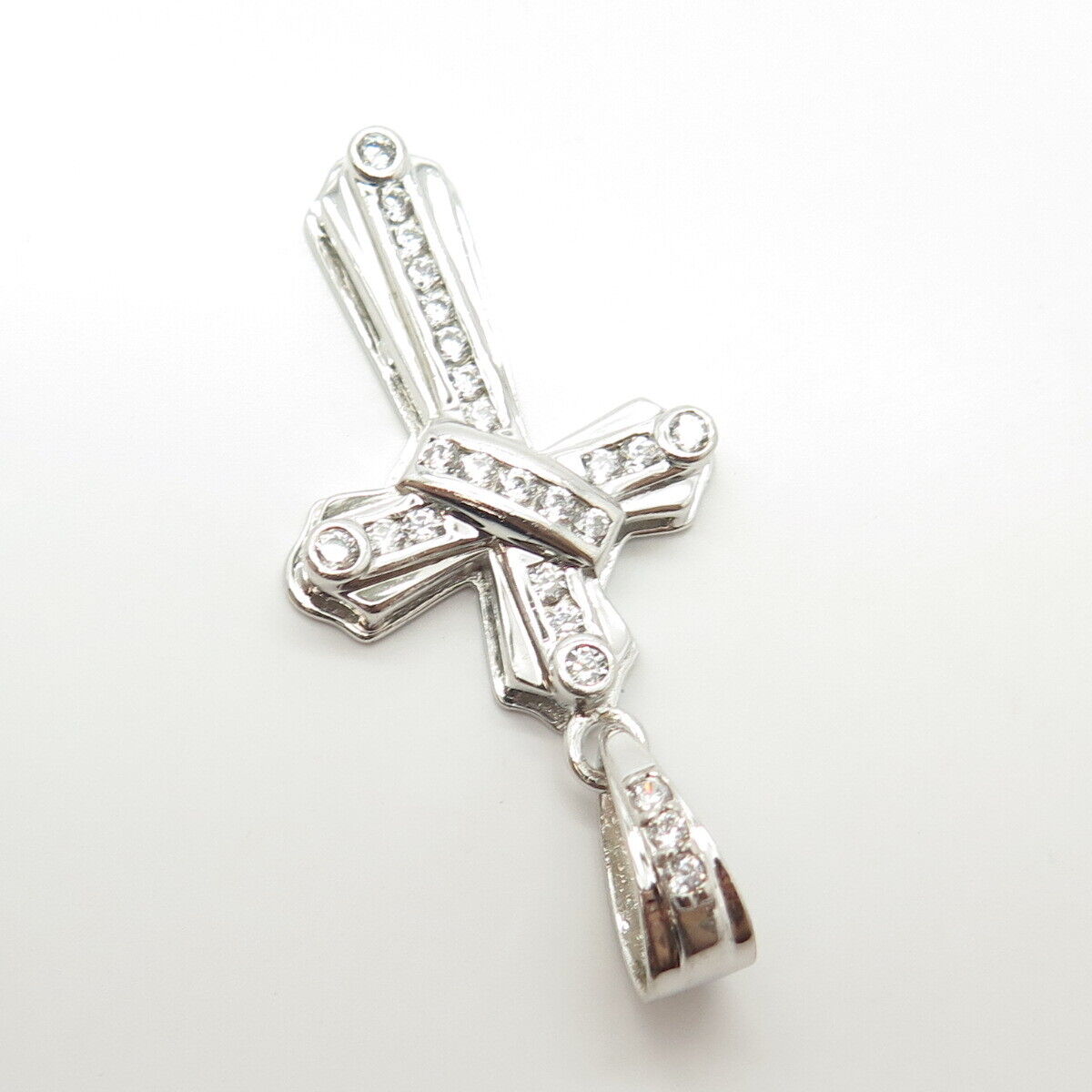 925 Sterling Silver White C Z Cross Pendant