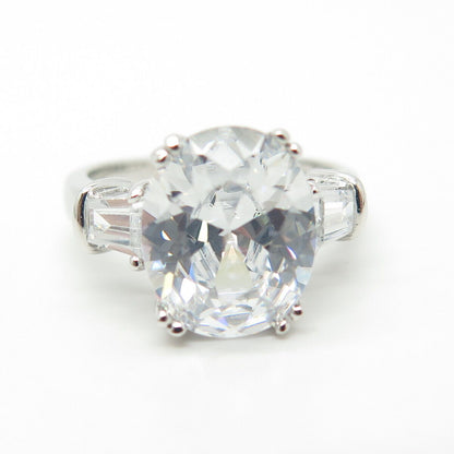 925 Sterling Silver Oval-Cut Shaped C Z Engagement Ring Size 5