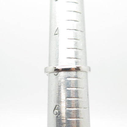 925 Sterling Silver Oval-Cut Shaped C Z Engagement Ring Size 5