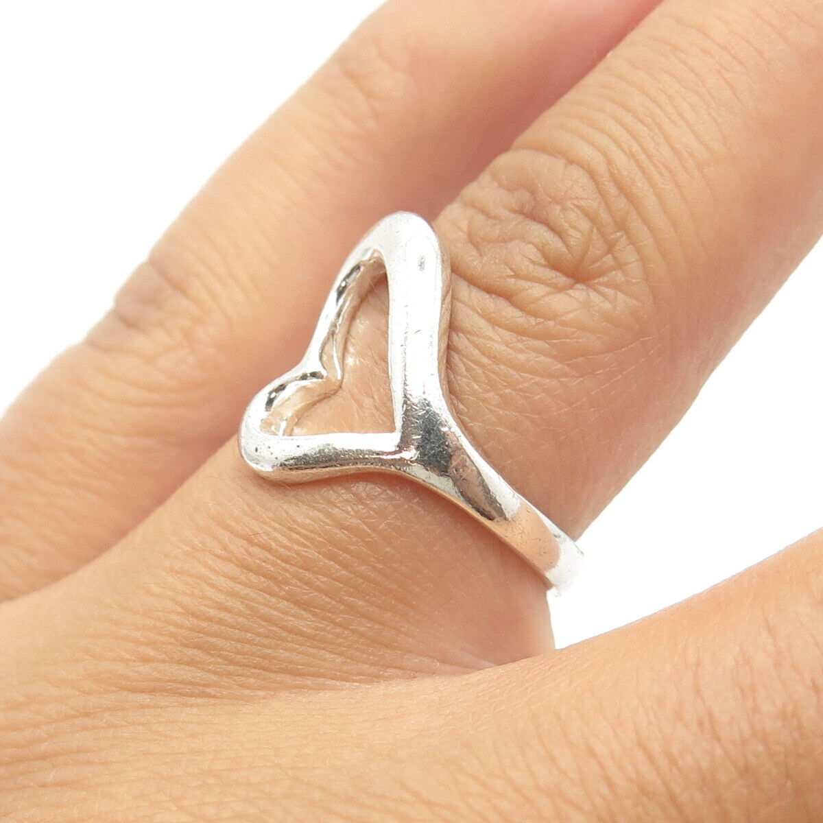 925 Sterling Silver Vintage Open Heart Modernist Ring Size 6.25