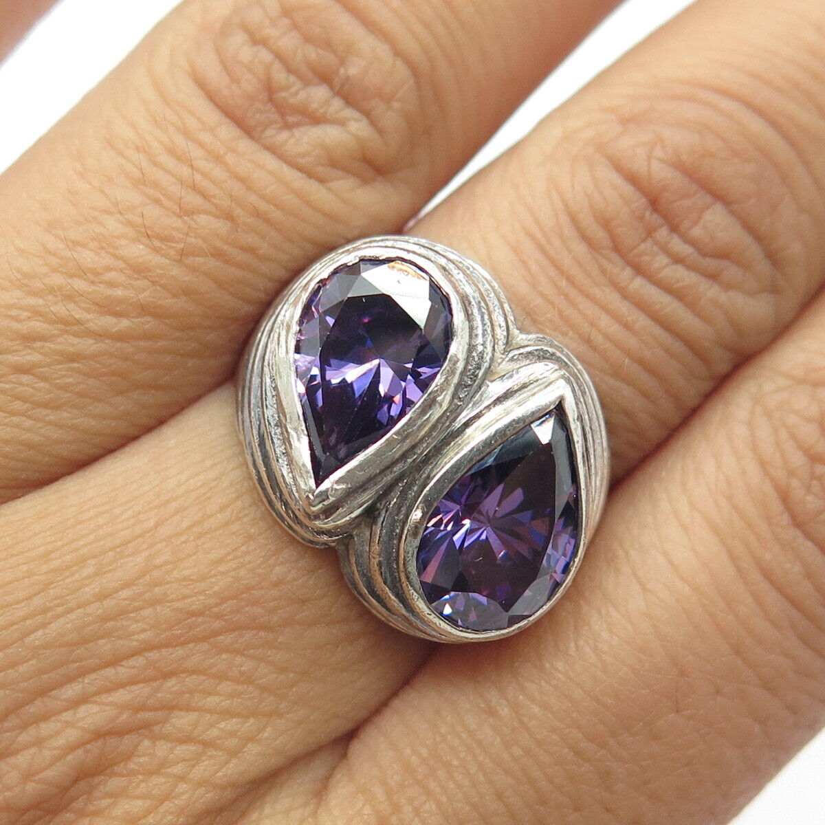 925 Sterling Silver Vintage Real Pear-Cut Amethyst Gem Ribbed Ring Size 7.5