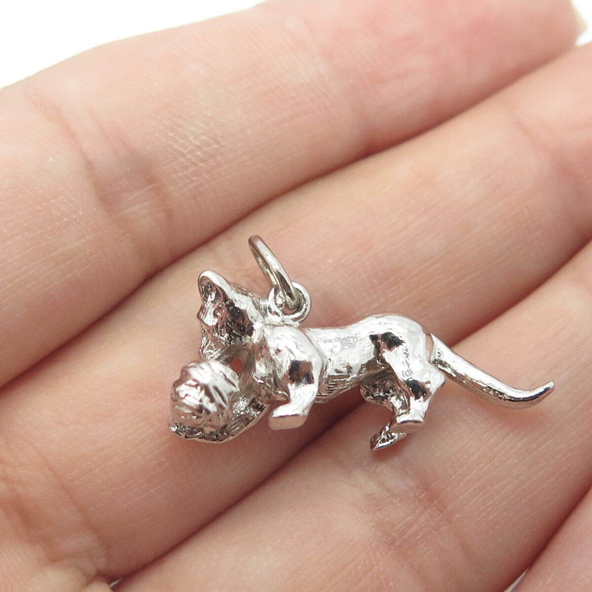 925 Sterling Silver Vintage Playing Cat Charm Pendant