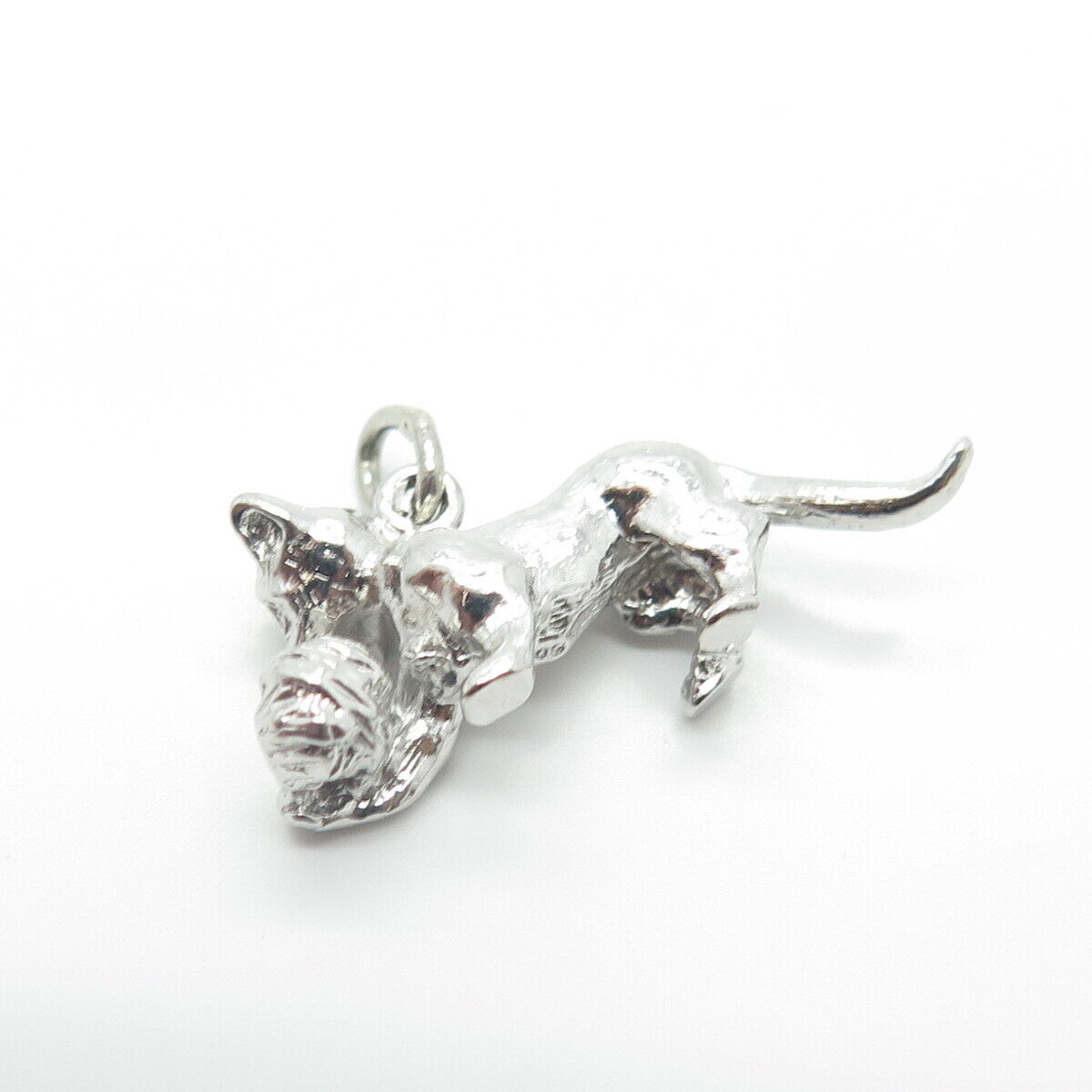 925 Sterling Silver Vintage Playing Cat Charm Pendant