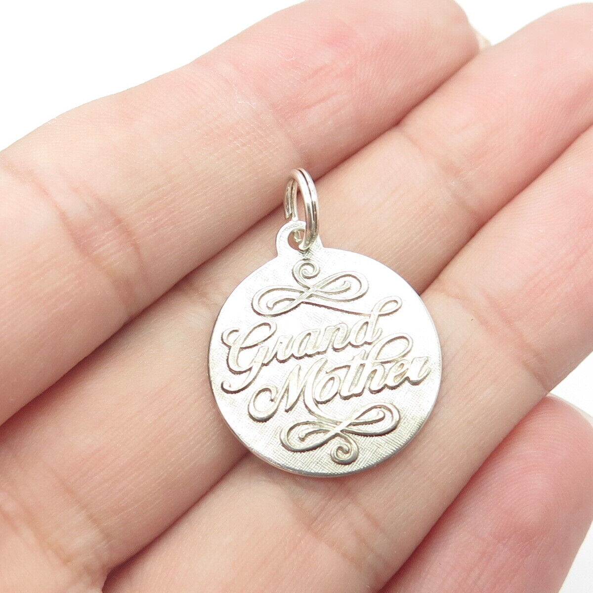 925 Sterling Silver Vintage "Grand Mother" Round Charm Pendant