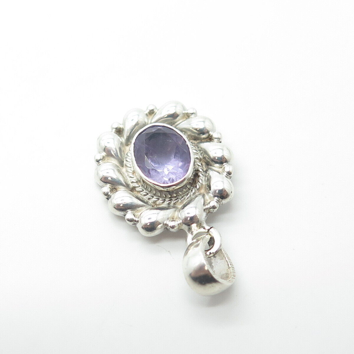 925 Sterling Silver Vintage Real Oval-Cut Shaped Amethyst Floral Pendant