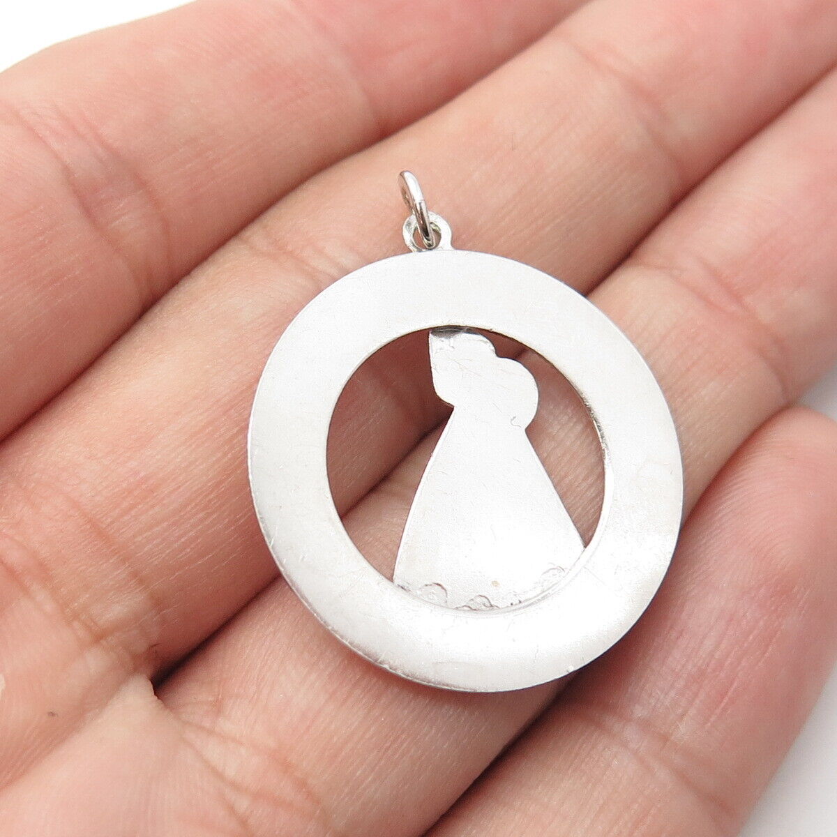 925 Sterling Silver Vintage Wedding Bride Round Ribbed Pendant