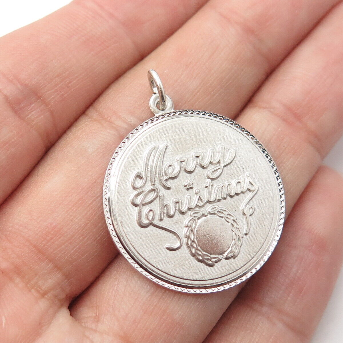 925 Sterling Silver Vintage Griffith & Sons Co "Merry Christmas" Wreath Pendant