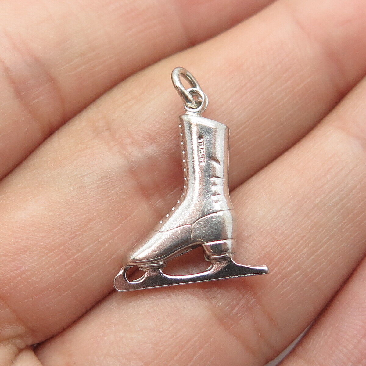 925 Sterling Silver Antique Art Deco Classic Ice Skate Charm Pendant