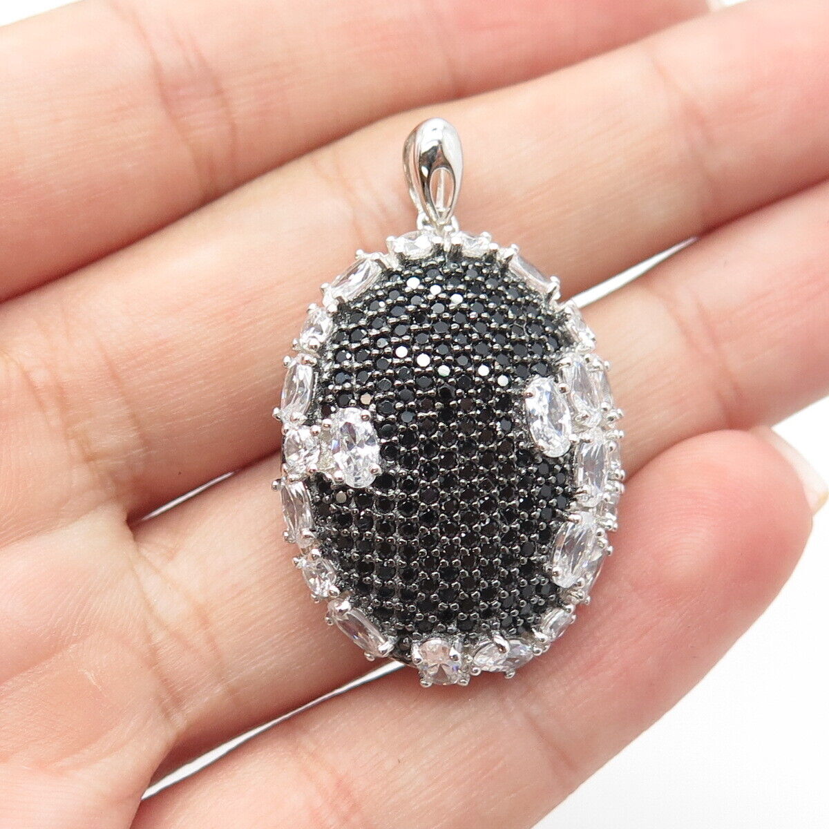 925 Sterling Silver Real Black Spinel Gemstone & C Z Oval Pendant