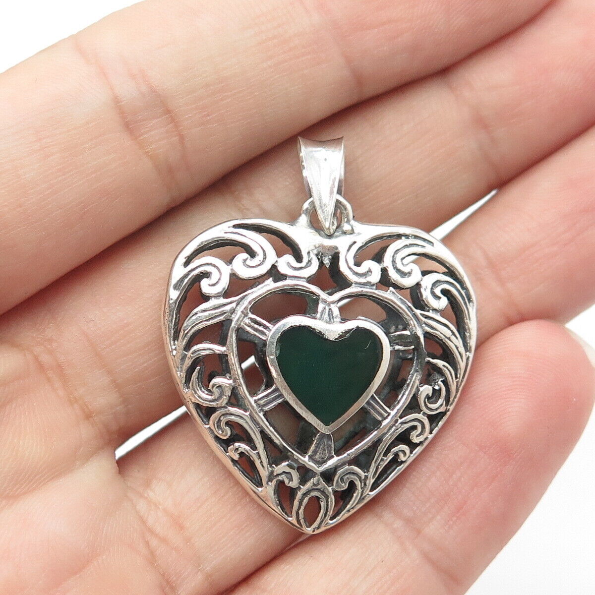 925 Sterling Silver Vintage Real Carnelian & Green Onyx Gem Ornate Heart Pendant