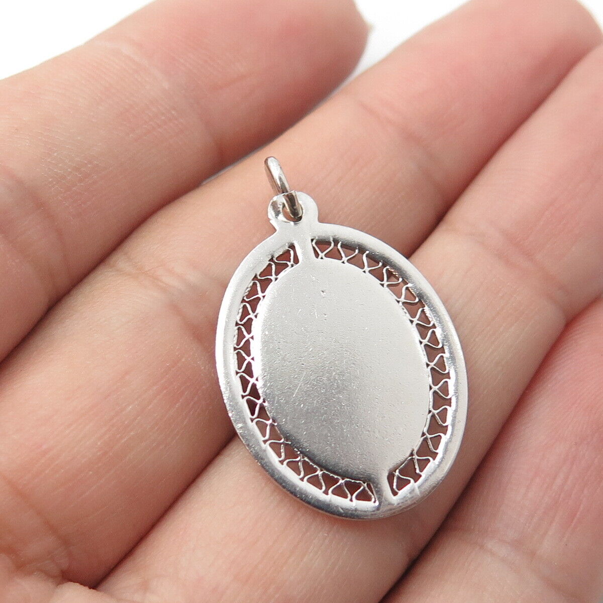 925 Sterling Silver Vintage Oval Charm Pendant