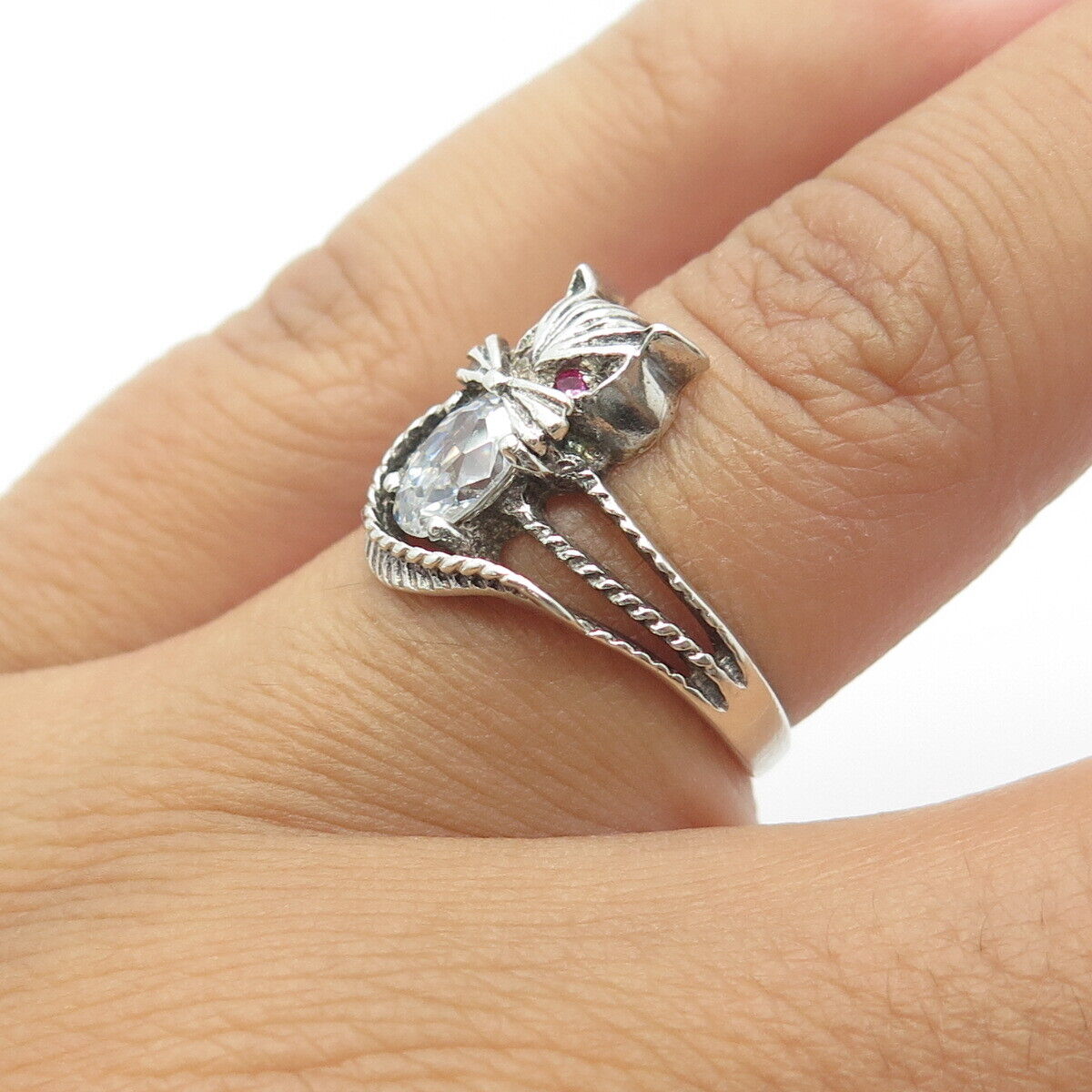 925 Sterling Silver Vintage Real Pink Sapphire Gemstone & C Z Cat Ring Size 5.75